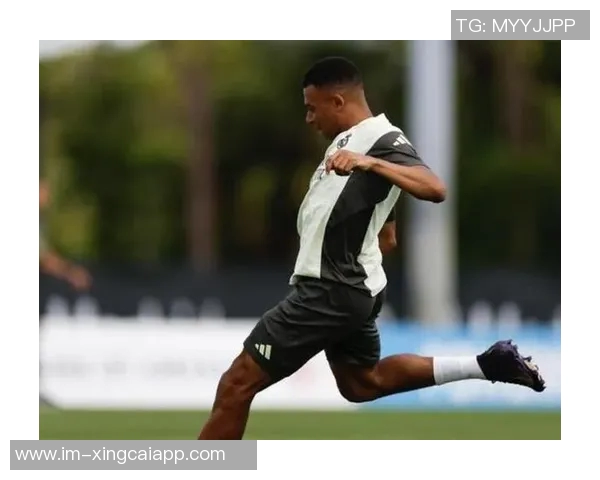 贡萨洛赛后自谦称姆巴佩天然替补赞其为世界最佳球员