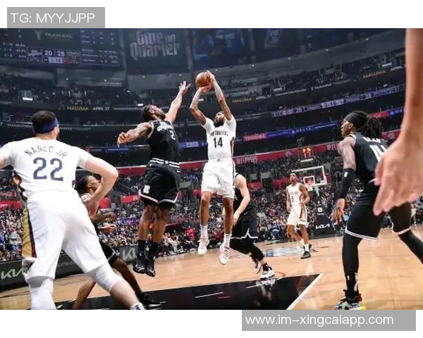 快船表现低迷原因分析只有换帅才能重振士气与斗志