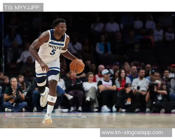 爱德华兹强调防守重要性认为自身表现能提升全队状态